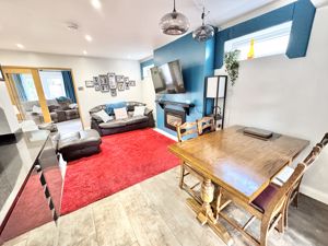 Photo 11- click for photo gallery